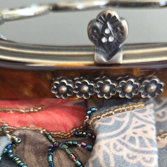 Floral Embroidered Clutch Bag - Gray and Brown - Picture 2 of 11